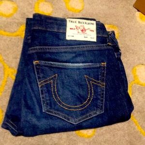 Pre owned excellent condition True Religion Jeans. Size 26.